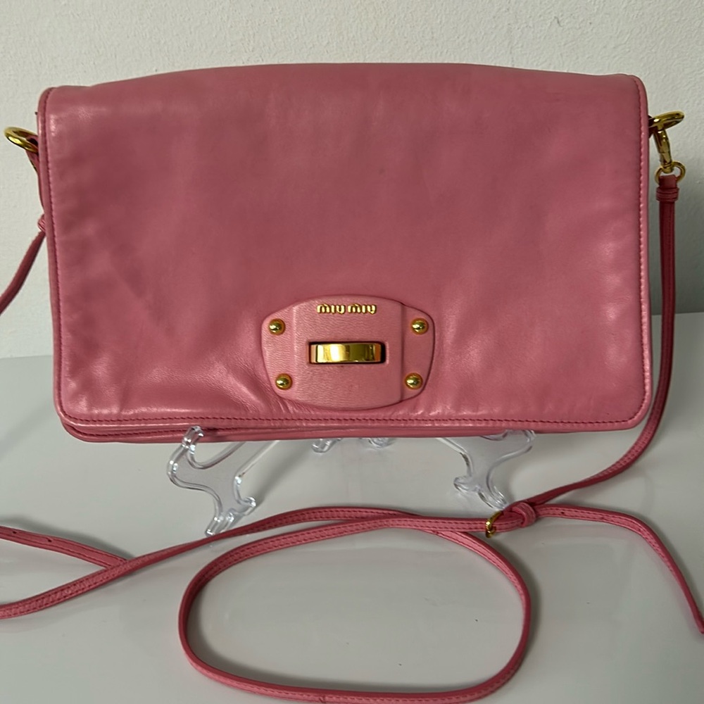 Miu Miu Pink Lambskin Leather Crossbody Bag with Gold Hardware - Picture 1 of 16